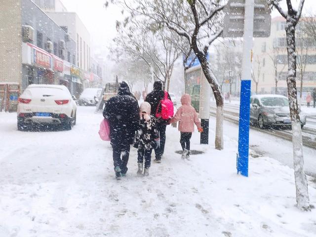 下雪梦见下雪是什么意思_梦见下雪_下雪梦见下雪